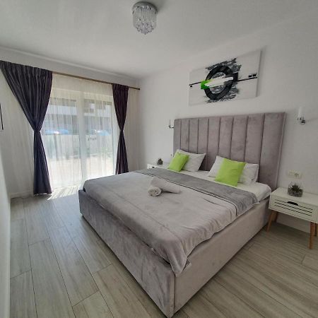 Апартаменти Ale House Орадя Екстер'єр фото